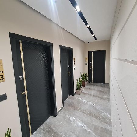 La Mirage Apartment 04 Tirana Exterior photo